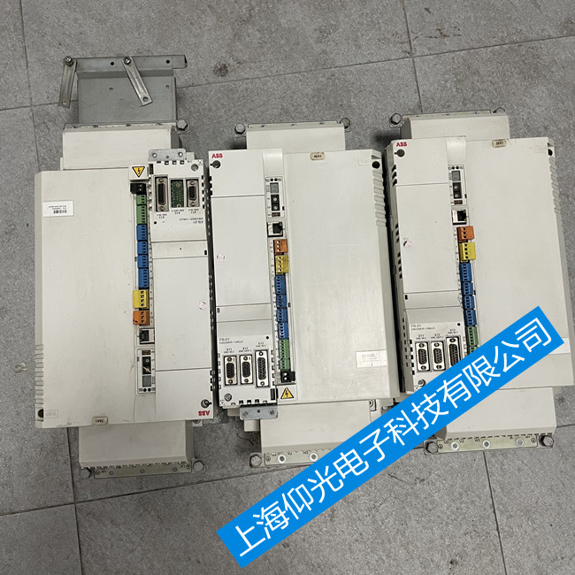 ABB MotiFlex e180�ŷ��(q��)�����S���\�Ј�E1028�S��