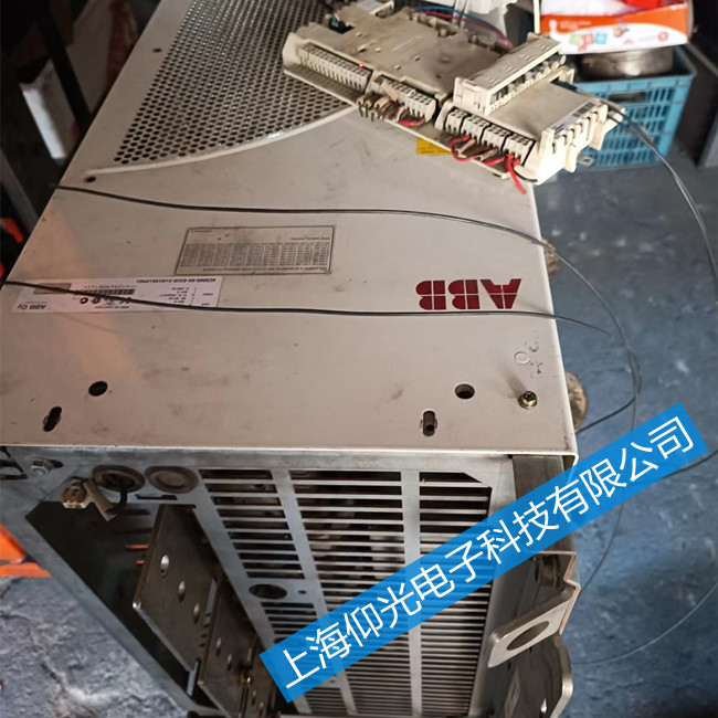 �K��ABB׃�l���S��ACS800-17LC-5300-7���@ʾ5210�S��