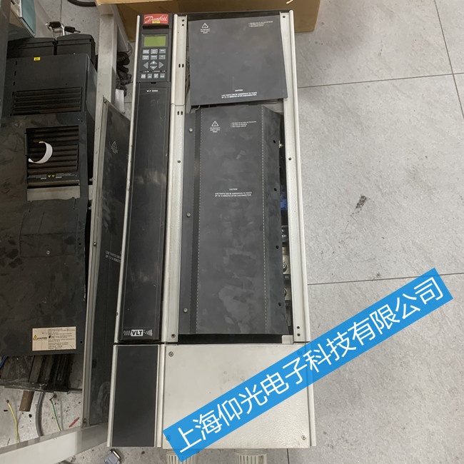 ����˹׃�l��VLT5100��(b��o)���@ʾ7���ϾS���v��