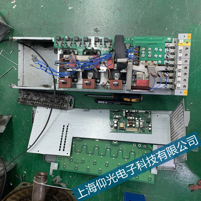 BAUMULIER�U�����ŷ��(q��)��(d��ng)���S��48���ϴ��a�S��