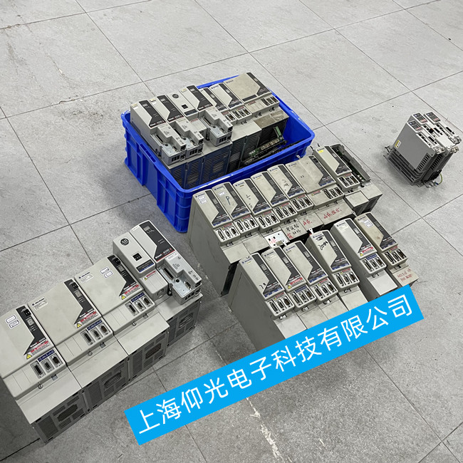 ���g��ԃ/AB Kinetix 5700�����S�ވ��eFLT S11