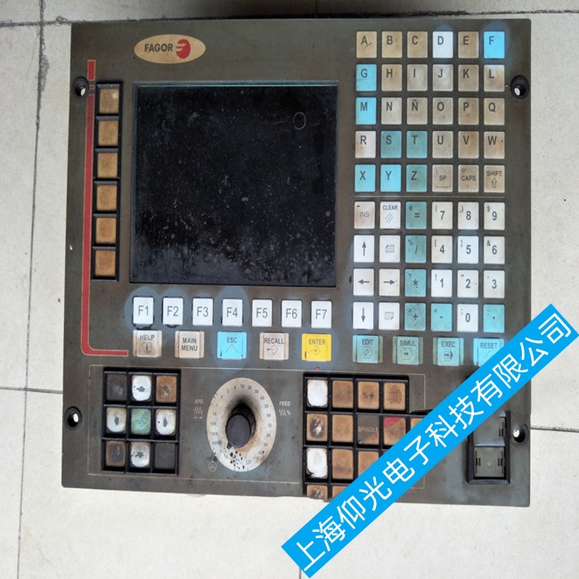 ���ݰl(f��)��(sh��)��ϵ�y(t��ng)CNC 8035TCͨ늛]���κΆ����E����ϾS�ރr��