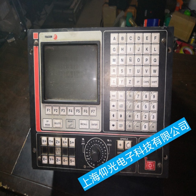 ��ꖰl(f��)��(sh��)��ϵ�y(t��ng)CNC 8035TC���������_�C(j��)���ϾS�޼��g(sh��)��ԃ